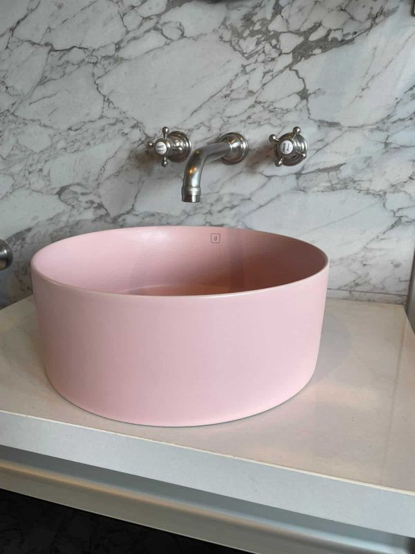 BACHA DE APOYO PARA BAÑO REDONDA ROSA MATE 36cm X14 cm H - Marca Selah